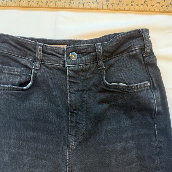 Anthropologie Pilcro High Rise Straight Jeans Black Split Hem Women’s Size 26 - Picture 5 of 16